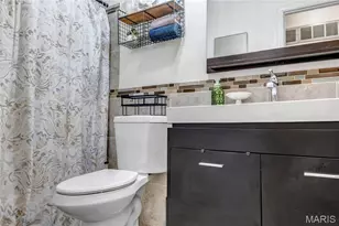 1730 Parktree Ln, Saint Louis, MO 63138 - Photo 24