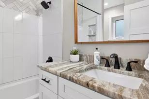 6810 Pershing Ave, University City, MO 63130 - Photo 24