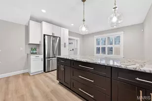 6810 Pershing Ave, University City, MO 63130 - Photo 18