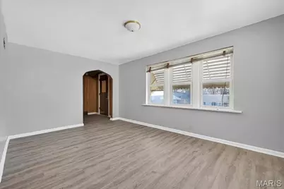 6915 Edison Avenue, Velda City, MO 63121 - Photo 8