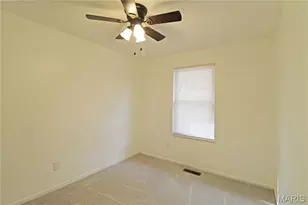 1782 Sparrow Point Ln, Fenton, MO 63026 - Photo 18