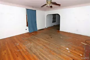 5381 Bermuda Dr, Normandy, MO 63121 - Photo 14