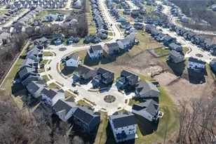 217 Hidden Bluffs Dr, Lake Saint Louis, MO 63367 - Photo 52