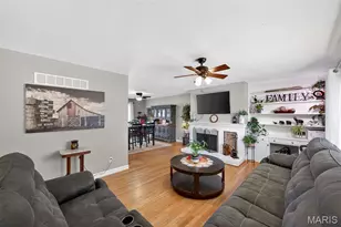 893 Napoli Dr, Ballwin, MO 63021 - Photo 4