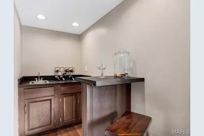 710 Briarfarm Lane, Kirkwood, MO 63122 - Photo 8