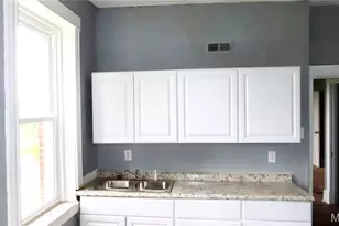 3018 N Vandeventer Ave, Saint Louis, MO 63107 - Photo 2