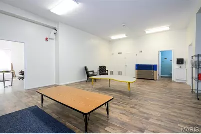 5001 Pernod Avenue, Saint Louis, MO 63139 - Photo 8