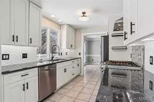 5914 Shortleaf Ct, Mehlville, MO 63128 - Photo 12