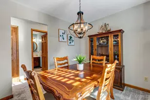 4727 Ringer Rd, Saint Louis, MO 63129 - Photo 12