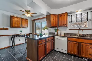 4727 Ringer Rd, Saint Louis, MO 63129 - Photo 14