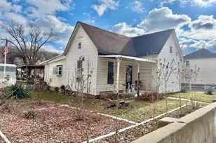 1212 Lindell Ave, Hannibal, MO 63401 - Photo 1