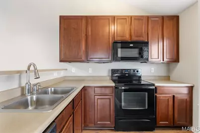 131 Saravalle Drive, Saint Peters, MO 63376 - Photo 8