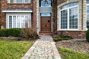 12410 Grandview Lake Dr, Saint Louis, MO 63127 - Photo 10