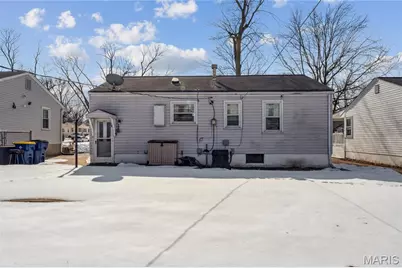 9255 Leith Avenue, Woodson Terrace, MO 63134 - Photo 14