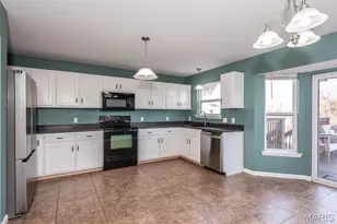 909 Winston Ct, Hillsboro, MO 63050 - Photo 6