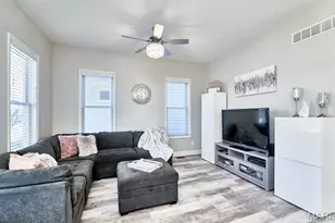 6226 Suntan Dr, Saint Charles, MO 63301 - Photo 4