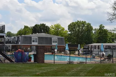 1726 Mayenne Court, Saint Louis, MO 63125 - Photo 32