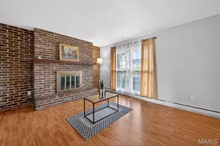 1726 Mayenne Ct, Saint Louis, MO 63125 - Photo 8