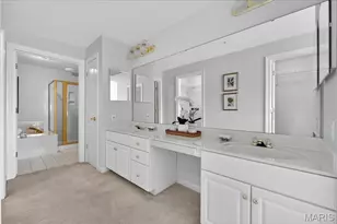 750 S Hanley Rd, Saint Louis, MO 63105 - Photo 22