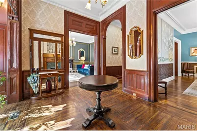 2335 Whittemore Place, Saint Louis, MO 63104 - Photo 4