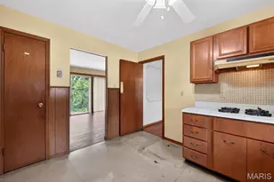 4925 Wickham Fen Rd, Black Jack, MO 63033 - Photo 10