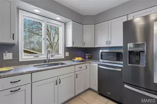 2520 Fair Oaks Dr, Saint Charles, MO 63301 - Photo 30