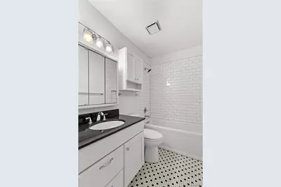 9192 Wrenwood Lane, Brentwood, MO 63144 - Photo 20