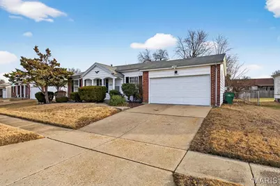 4046 Del Lago Drive, Florissant, MO 63034 - Photo 2