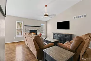 1564 St Charles Dr, Hillsboro, MO 63050 - Photo 6