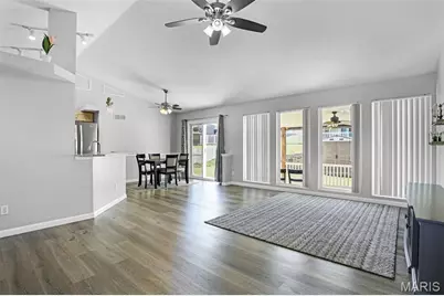 211 Butternut Stage Drive, Saint Peters, MO 63376 - Photo 6