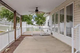 211 Butternut Stage Dr, Saint Peters, MO 63376 - Photo 34