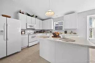 940 Hampshire Heath Dr, Dardenne Prairie, MO 63368 - Photo 2