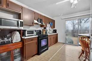 6188 Dupree Ave, Ferguson, MO 63135 - Photo 8