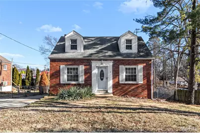 4 S Dellwood Avenue, Dellwood, MO 63135 - Photo 1