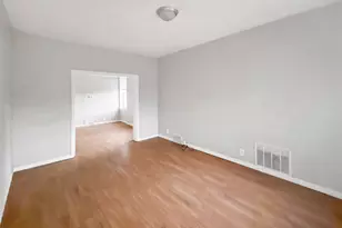 6220 Vermont Ave, Saint Louis, MO 63111 - Photo 2