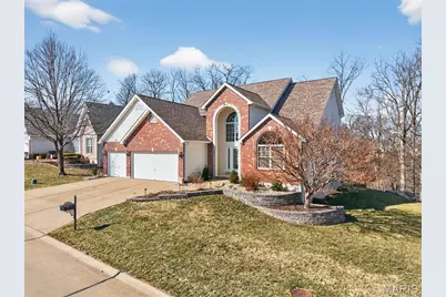 295 Romaine Spring View, Fenton, MO 63026 - Photo 2