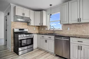 4378 Southview Way Dr, Saint Louis, MO 63129 - Photo 8
