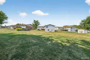 3909 Golden Hills Dr, Saint Peters, MO 63376 - Photo 18