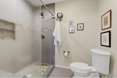 8019 Crescent Drive, Saint Louis, MO 63105 - Photo 22