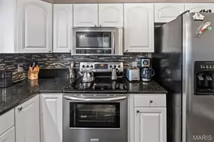 4464 McPherson Ave, Saint Louis, MO 63108 - Photo 18