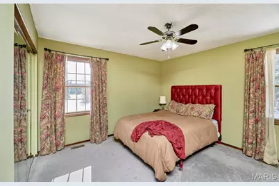 1825 Henke Road, Lake Saint Louis, MO 63367 - Photo 32