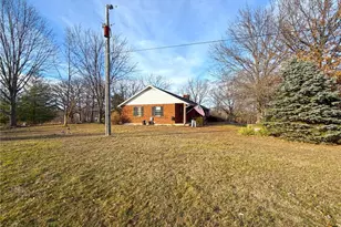 1825 Henke Rd, Lake Saint Louis, MO 63367 - Photo 20
