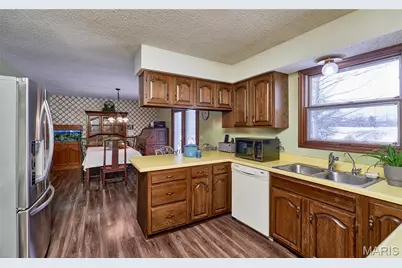 1825 Henke Road, Lake Saint Louis, MO 63367 - Photo 32