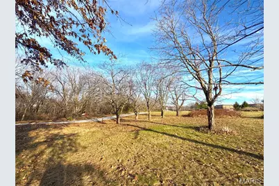 1825 Henke Road, Lake Saint Louis, MO 63367 - Photo 16
