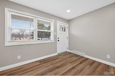 695 Mullanphy Road, Florissant, MO 63031 - Photo 6