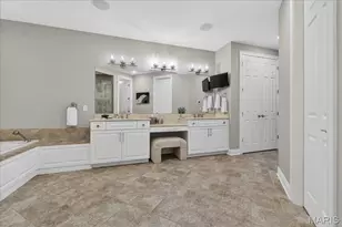 27 Bonhomme Grove Ct, Chesterfield, MO 63017 - Photo 26