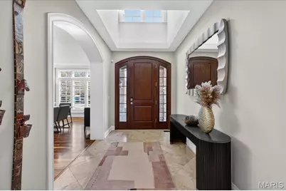 27 Bonhomme Grove Court, Chesterfield, MO 63017 - Photo 4