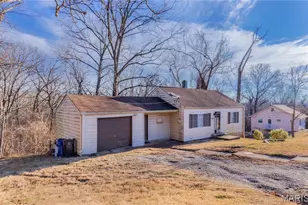 7786 Becker Rd, Oakville, MO 63129 - Photo 2