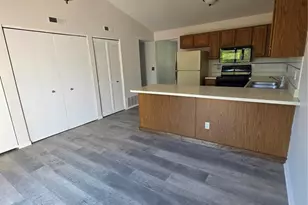 1428 Surrey Ln, Saint Peters, MO 63304 - Photo 4