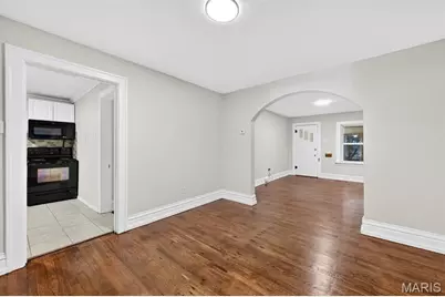 6135 Newport Avenue, Saint Louis, MO 63116 - Photo 12